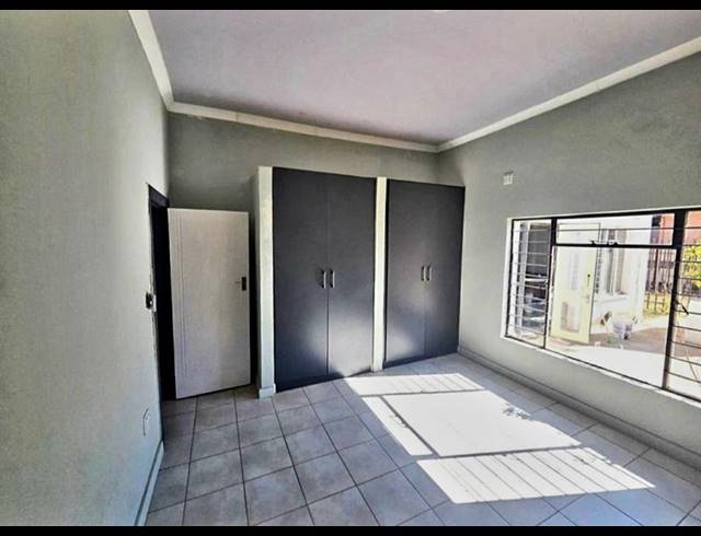 3 BEDROOM HOUSE FOR SALE IN WONDERBOOM SOUTH